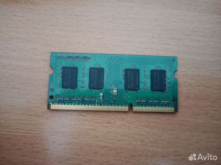 Оперативная память Samsung SO-dimm 1GB DDR3