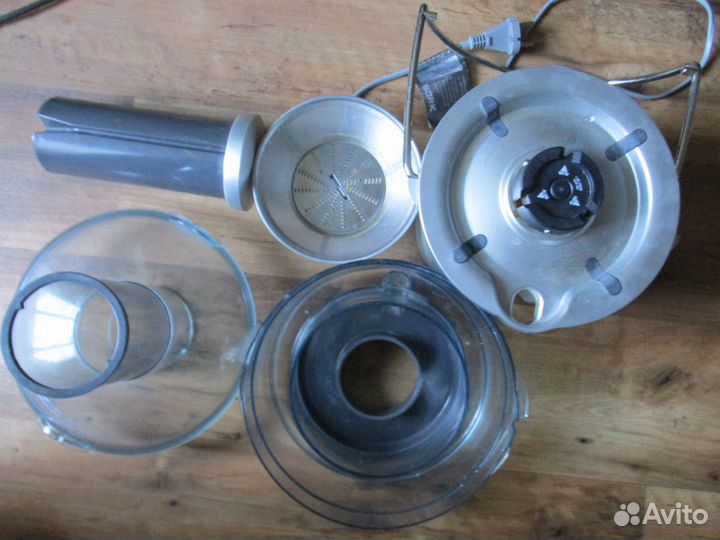 Центробежная соковыжималка bork S400