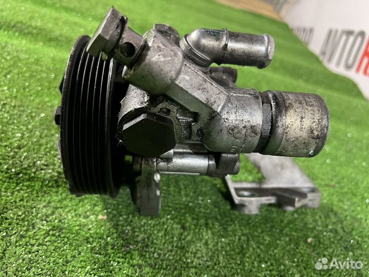 Насос гидроусилителя на bmw е90