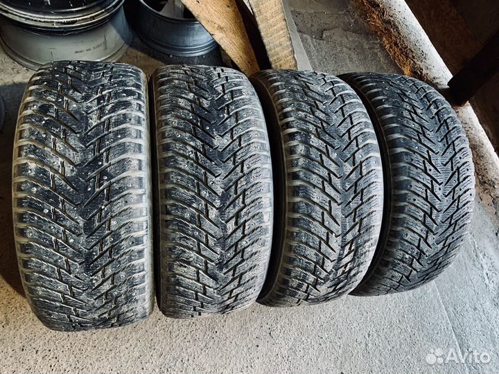 Nokian Tyres Hakkapeliitta 8 SUV 255/55 R18