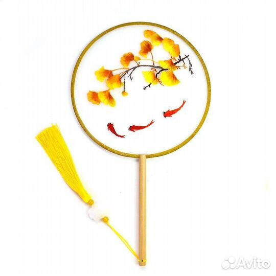 Веера с вишивкой в азиатском стиле к кимоно