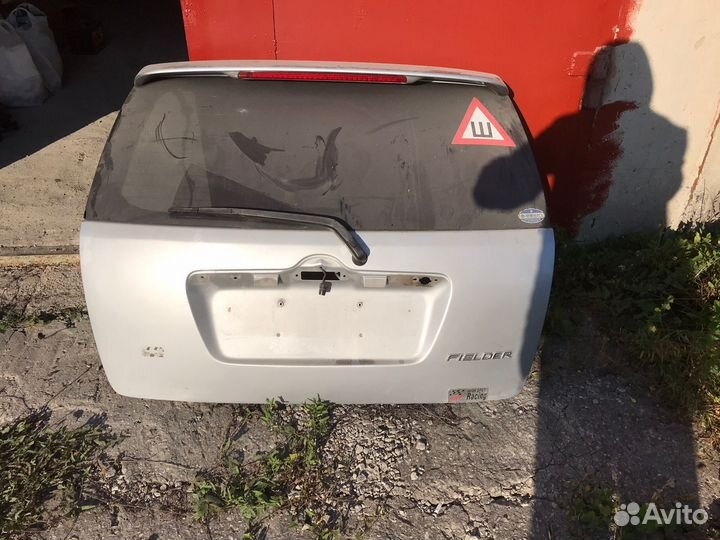 Задняя дверь