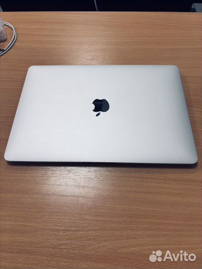 Apple macbook m1 air 512 гб