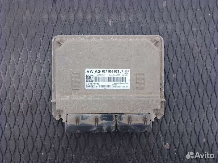 Блок управления двигателем Volkswagen Golf 6