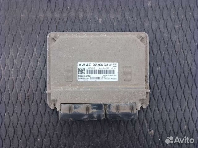Блок управления двигателем Volkswagen Golf 6