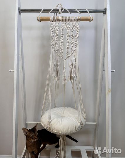 Лежанка для кота из макраме
