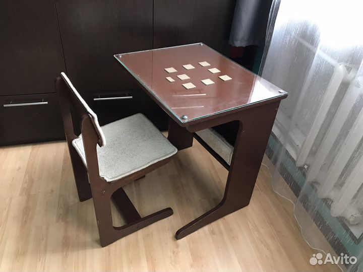 Детская парта со стулом