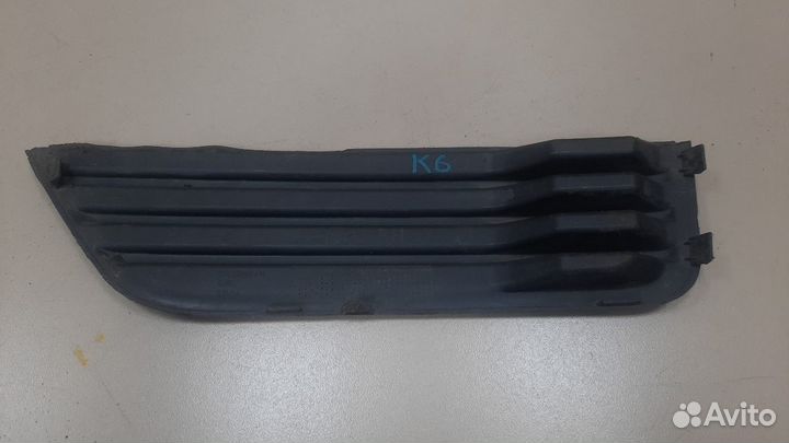 Решетка в бампер правая Ford Focus, Opel Astra