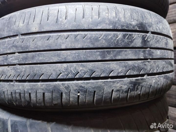 Kumho Solus KH17 235/55 R17