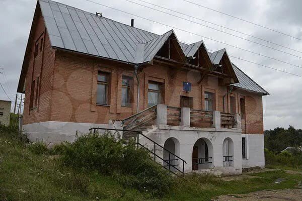 Дом 410 м² на участке 6 сот.