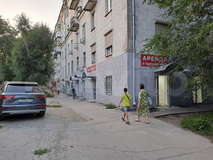 Торговая площадь, 56. м² Отдельный вход