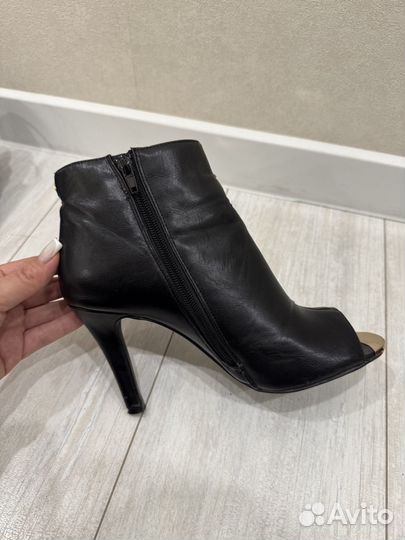 Ботильоны guess