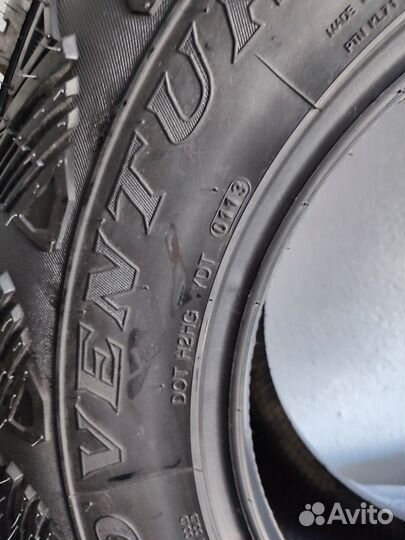 Kumho Road Venture M/T KL71 265/70 R17 121Q