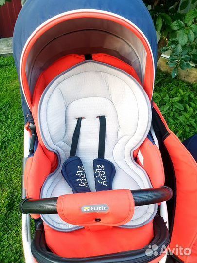 Продам коляску 2 в 1 zippy