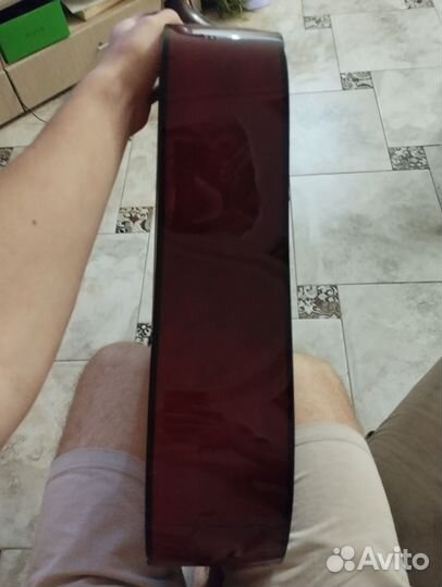 Акустическая гитара