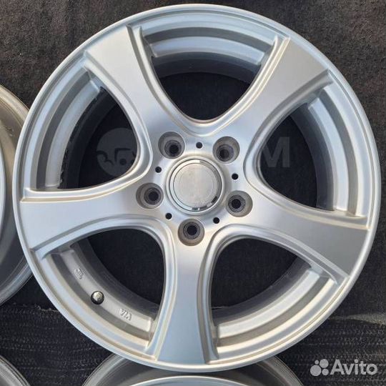 Литьё violento; R16; 5-114,3; +48; 6,5J (P-179)