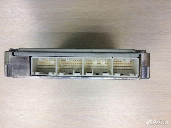 Блок управления двигателем эбу Avensis 2003-2008