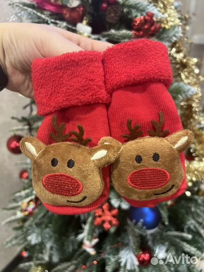 Носки махровые для малышей новогодние с игрушкой