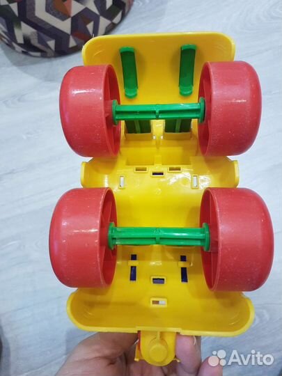 Развивающий автомобиль машинка с ручкой