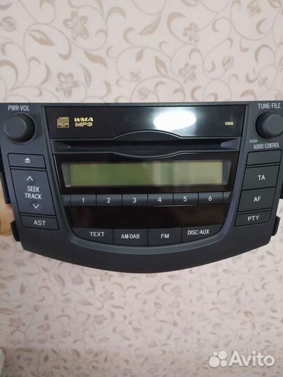 Штатная магнитола. Тайота раф4