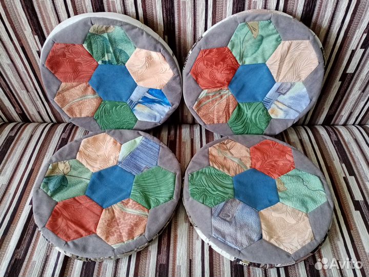 Чехол подушка на табурет,рисунок и цвет разные