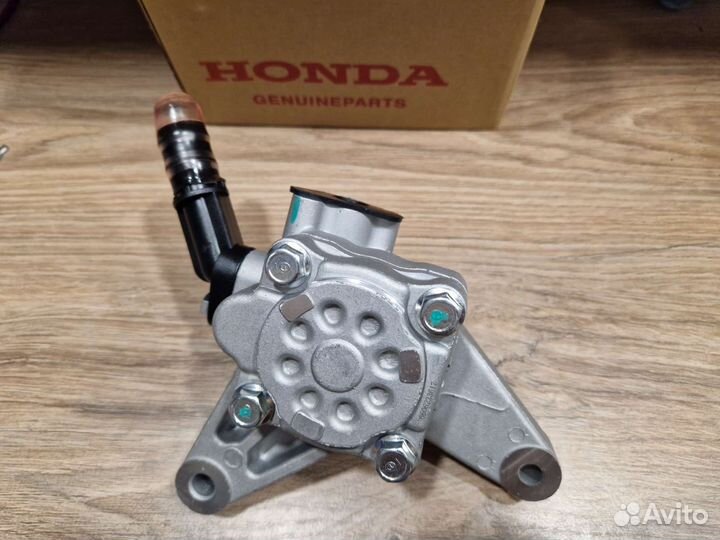 Насос Гура Honda Elysion