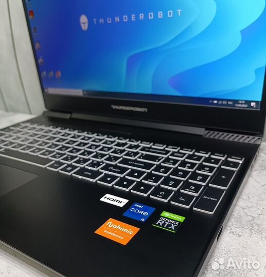 Игровой ноутбук Thunderobot Core i5-11400H\RTX3050
