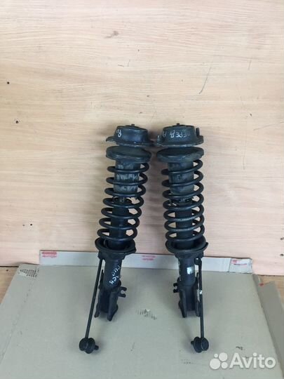 Стойка передняя амортизационная Kia Rio-1, 2004г