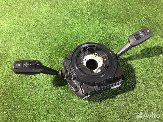 Коммутационный центр в рулевой колонке Bmw 320I