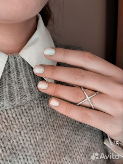 Маникюр, педикюр, наращивание ногтей