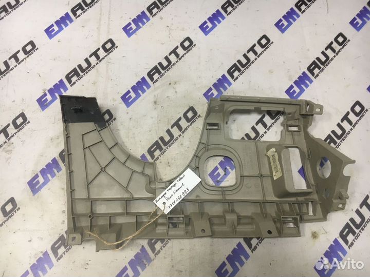 Накладка торпедо левая Рено Меган 2