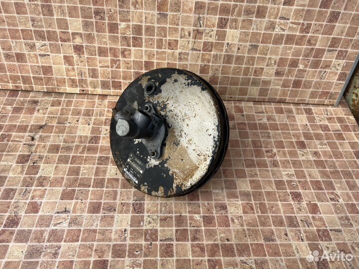 Вакуумный усилитель тормозов Mitsubishi Lancer 10