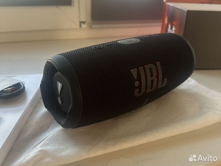 JBL Charge 5