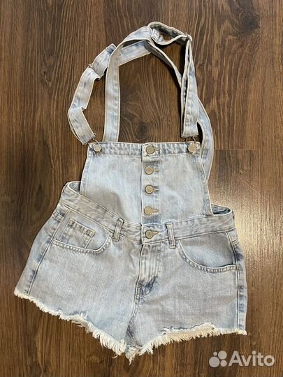 Джинсовый комбинезон женский