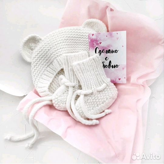 Чепчик + пинетки