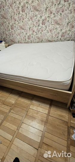 Кровать с матрасом бу 160x200
