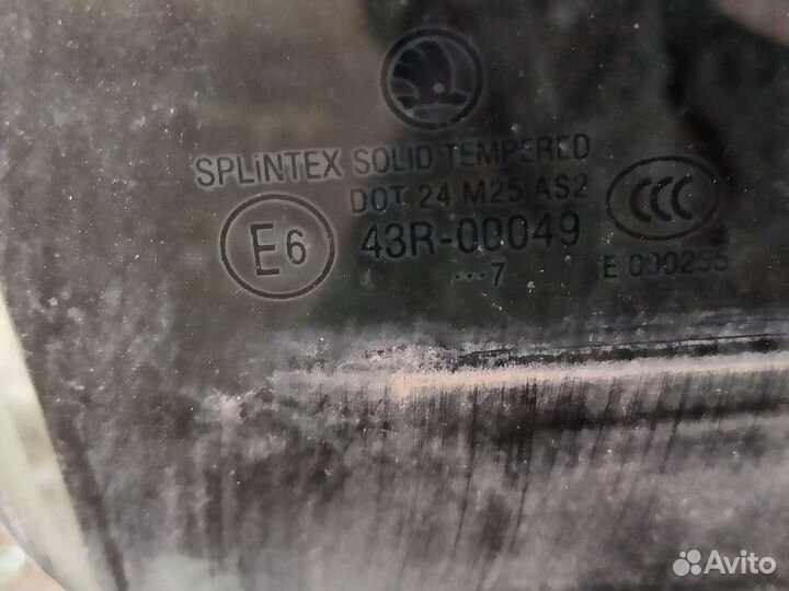 Стекло заднее правое Octavia Tour A4 универсал 7г