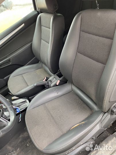 Запчасти салона Opel Astra H GTC 2007