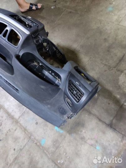 Торпеда Renault Megane 3