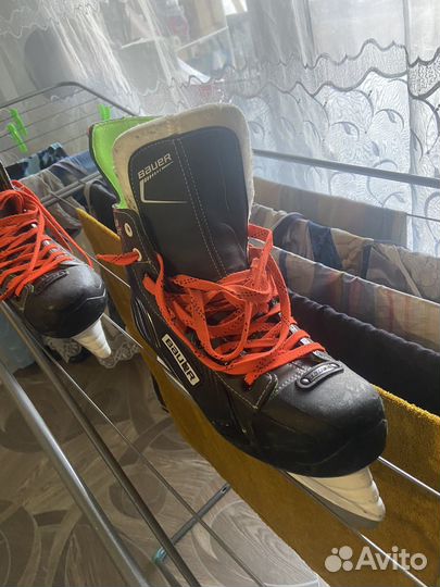 Хоккейные коньки bauer