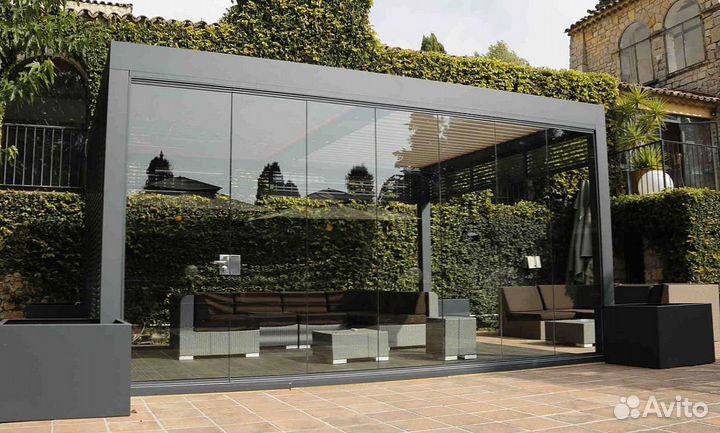 Безрамное раздвижное остекление