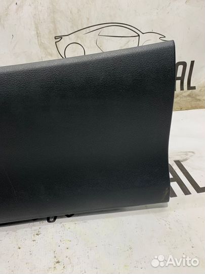 Бардачок Toyota Corolla 150 1ZR 2008