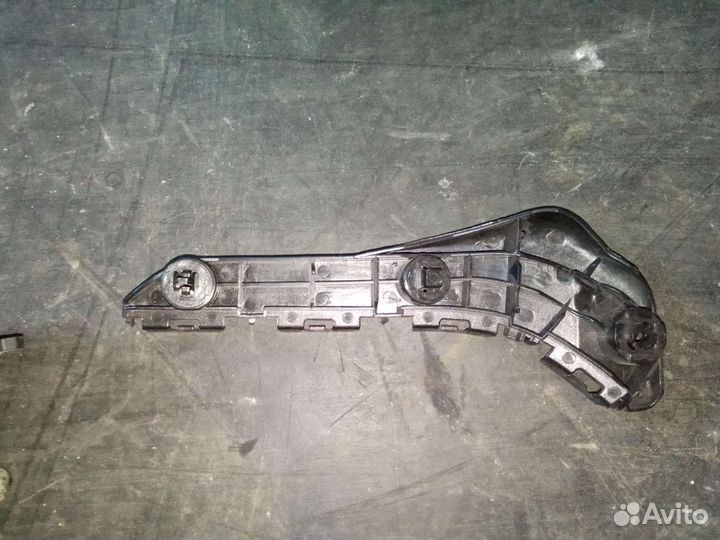 Крепление бампера