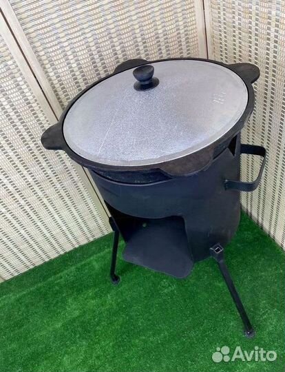 Казан чугунный с печкой