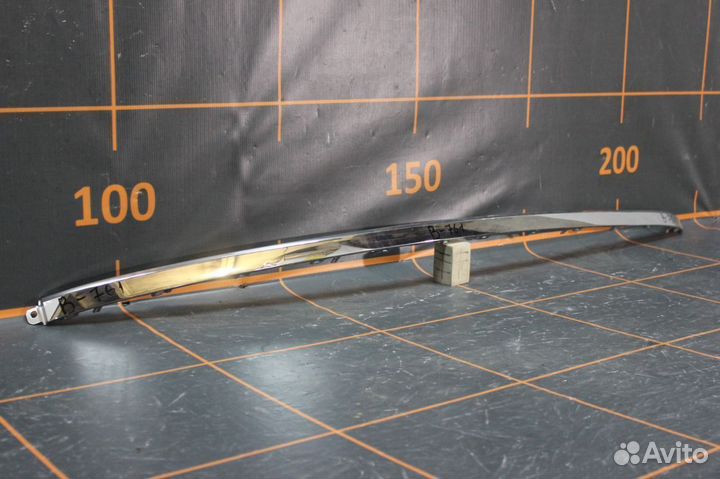 Volkswagen Touareg NF - Молдинг бампера заднего