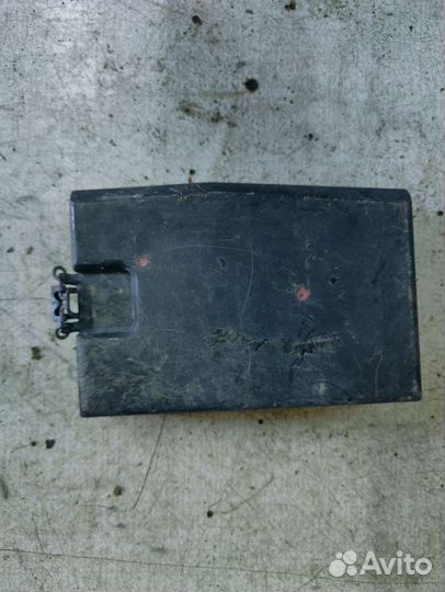 Крышка блока предохранителей ford mondeo 2