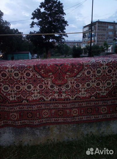 Ковер шерстяной