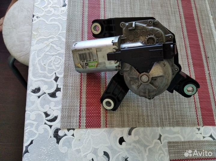 Моторчик заднего дворника на опель зафира