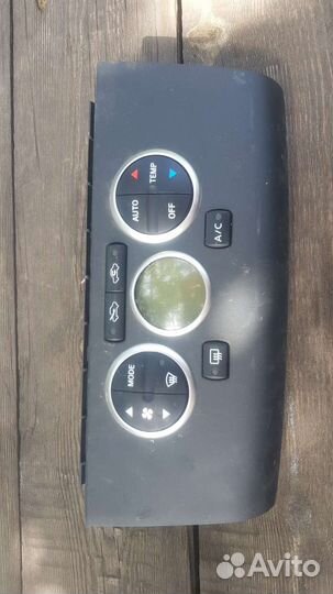 Управление климатом Nissan Tiida