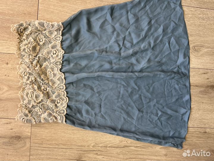 Отдам даром женские вещи